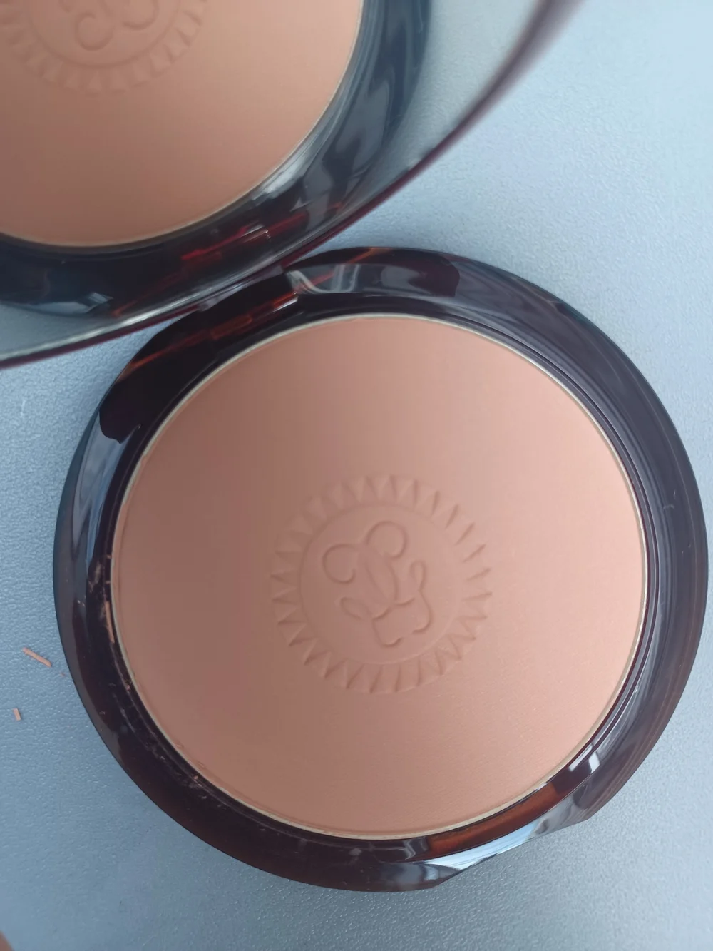 Guerlain Terracotta Bronzing Powder - Natural Tan (Brown)